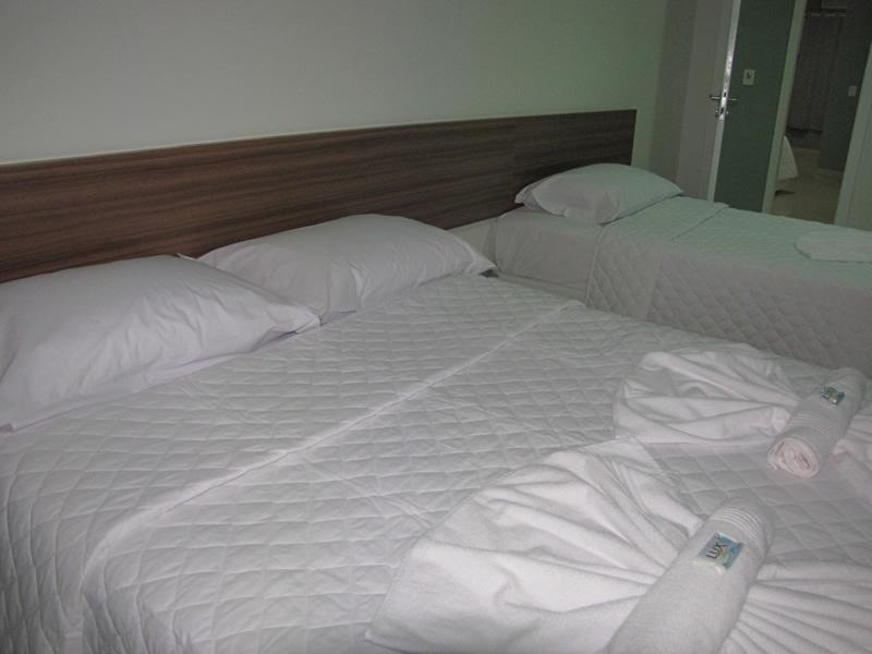 Deed'S Hotel Mantenopolis Bagian luar foto
