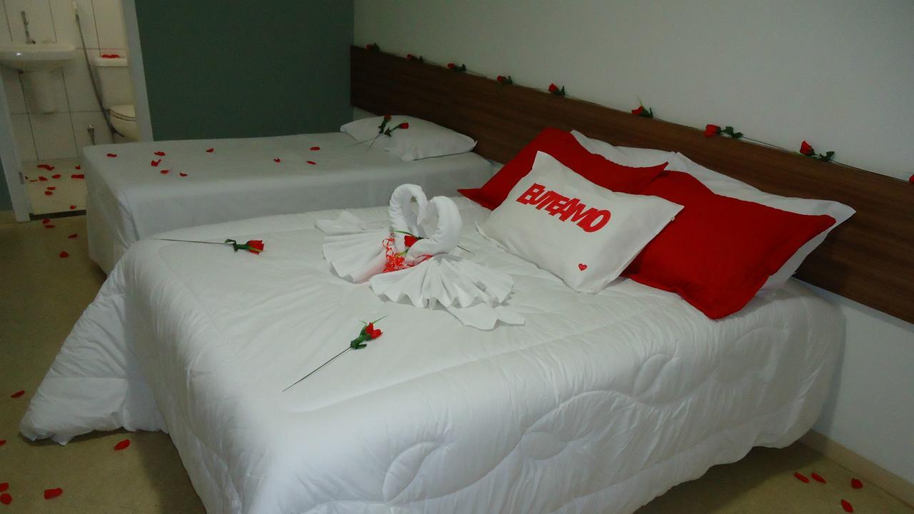 Deed'S Hotel Mantenopolis Bagian luar foto